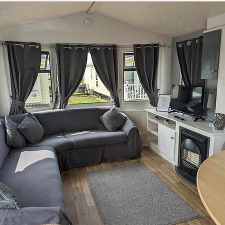 The Winchester Golden Gate Towyn Kinmel Bay 외부 사진